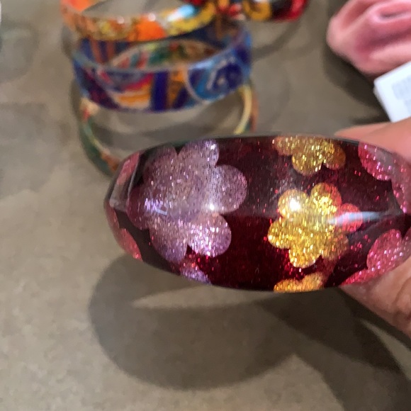 Buy 2/12 🌸 Bundle-Bangles & pair hair bends - Picture 2 of 8